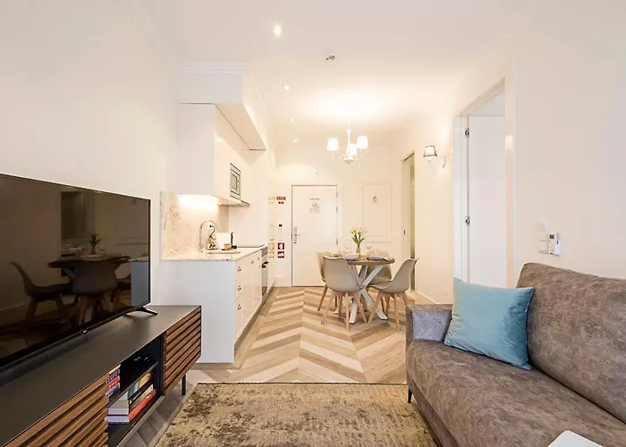 19 Nineteen - Apartment